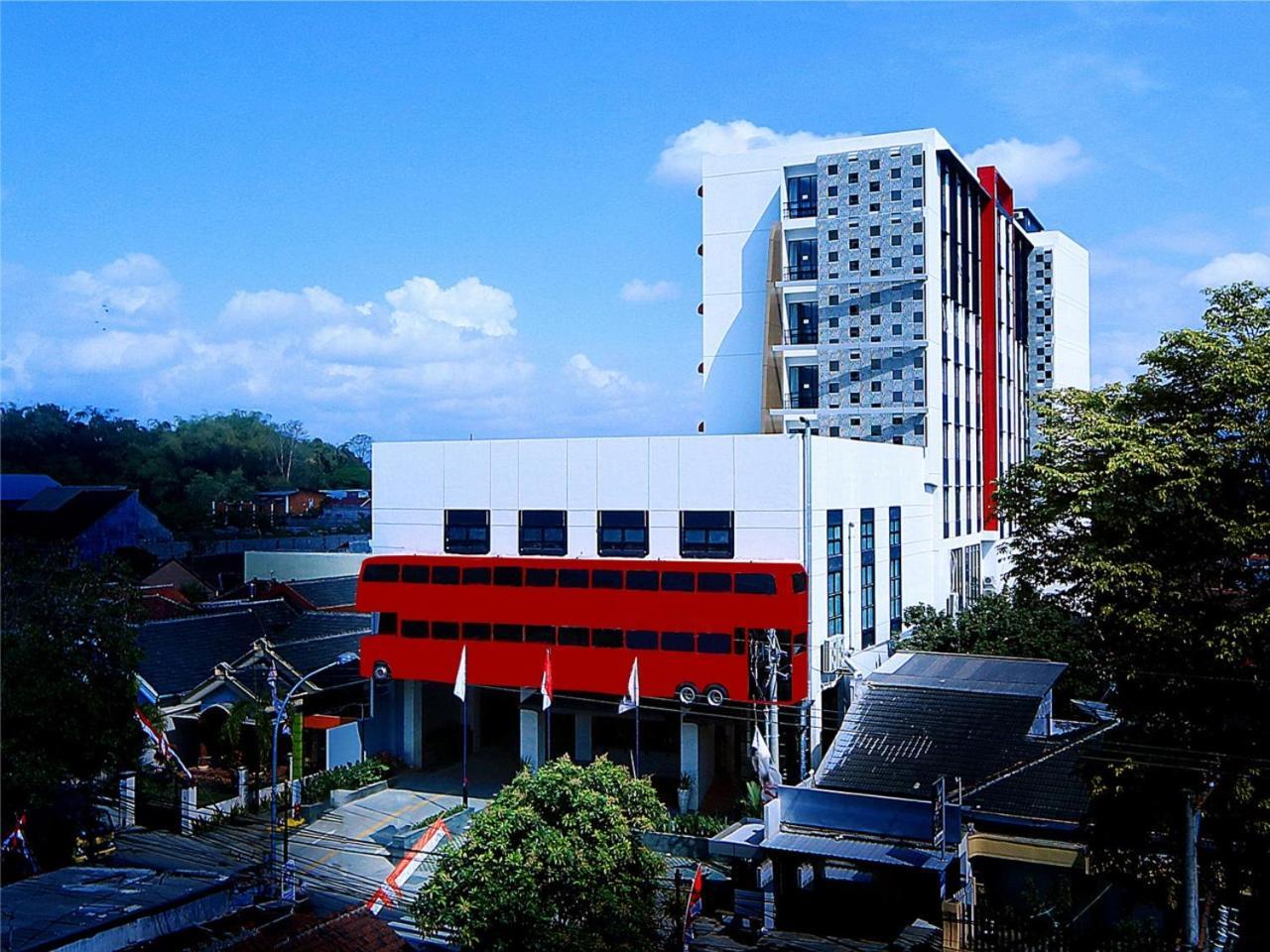 Hotel Fortunagrande Jembel Exteriör bild